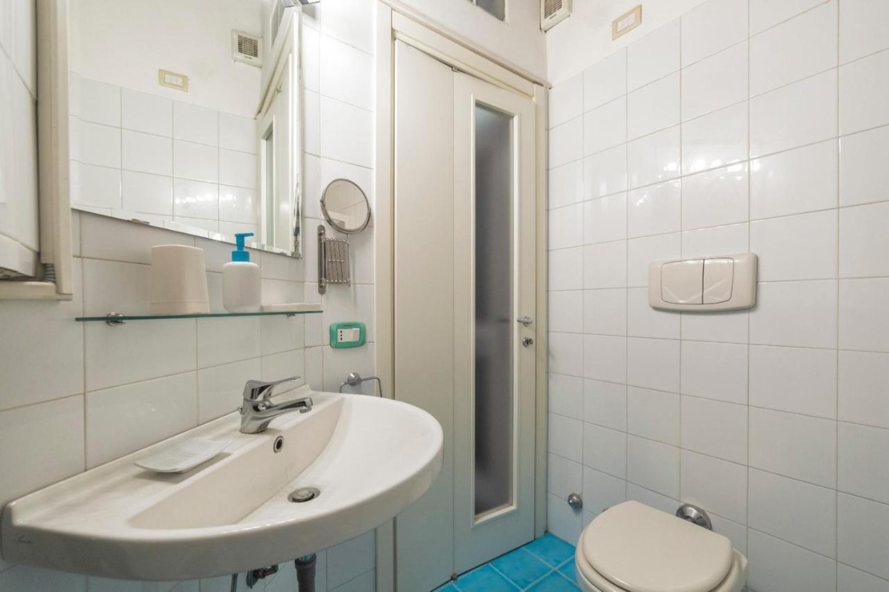 Porta Romana & Bocconi Cosy Apartment Milánó Kültér fotó