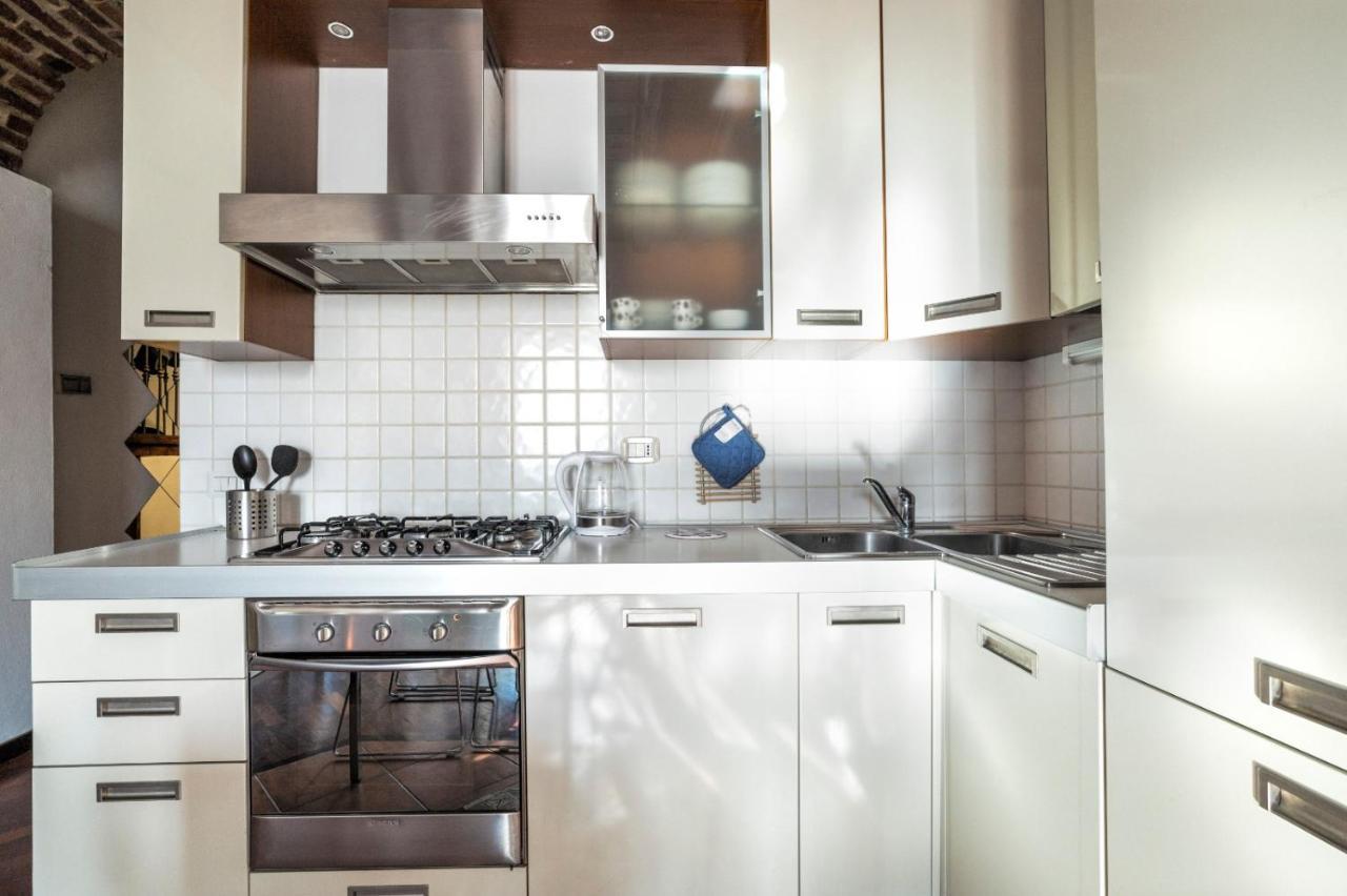 Porta Romana & Bocconi Cosy Apartment Milánó Kültér fotó